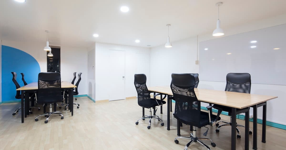 How to Build a VC Pitch Deck from Scratch